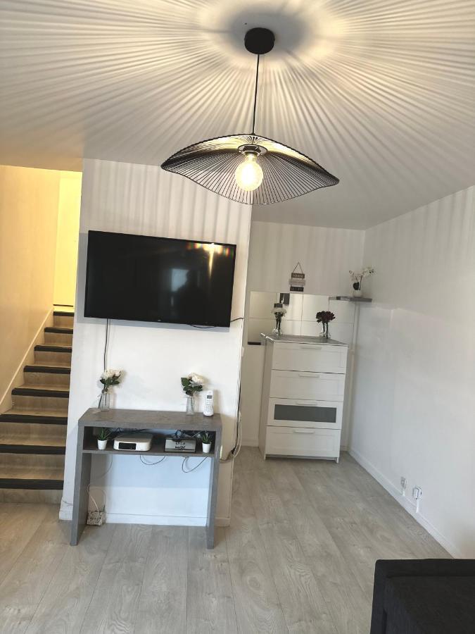 Jolie Appartement Duplex 2 Min Gare-Disney Et Paris 15 Min Noisy-le-Grand Eksteriør billede