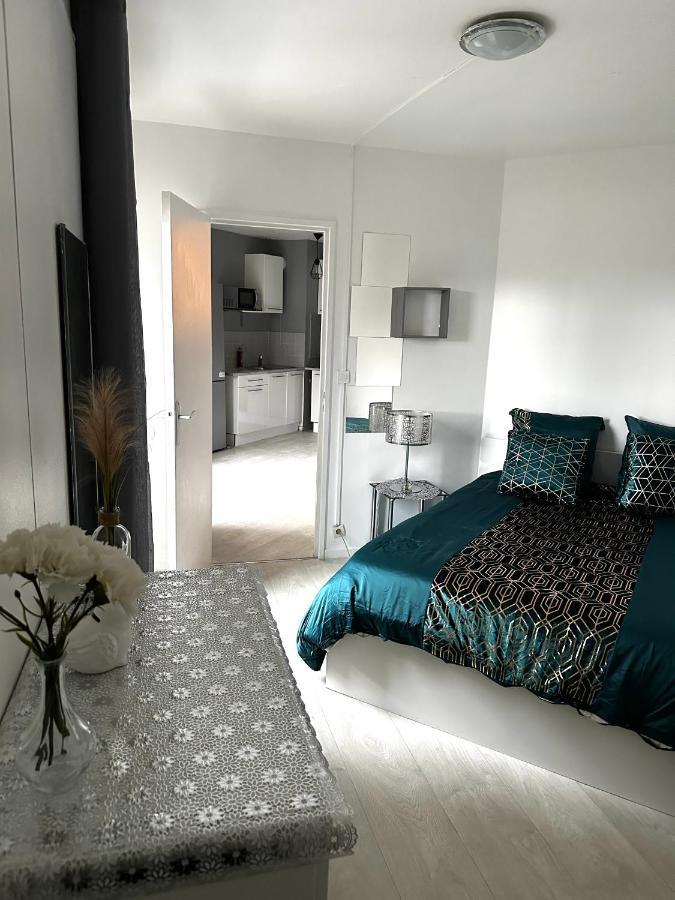 Jolie Appartement Duplex 2 Min Gare-Disney Et Paris 15 Min Noisy-le-Grand Eksteriør billede